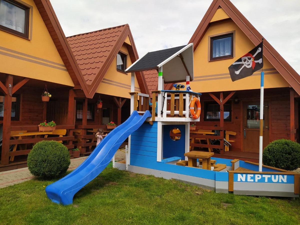 Domki Letniskowe Neptun Chłopy Exterior foto